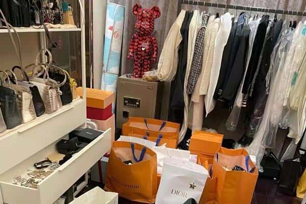 津南区回收一线品牌衣服